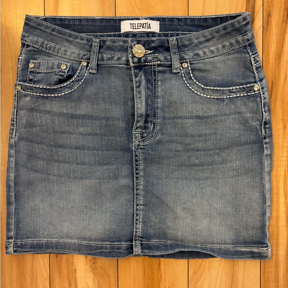 Telepatia premium denim mini skirt with embellished pockets - Picture 2 of 3